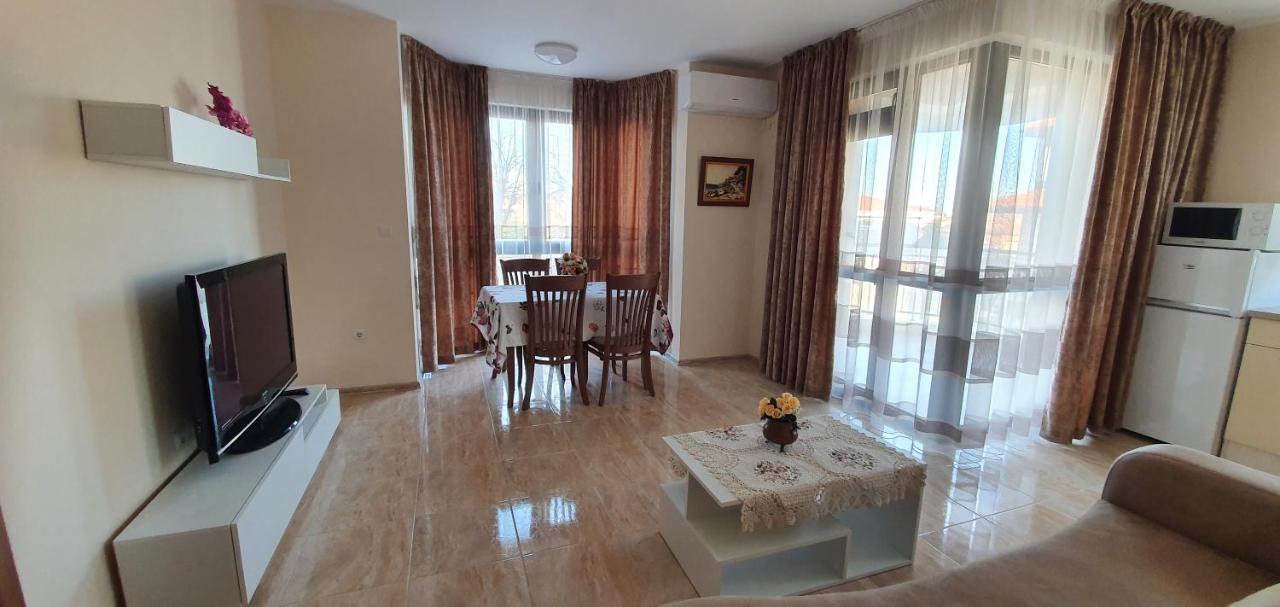 Luxury Apartments Ekaterina Černomorec Exterior foto